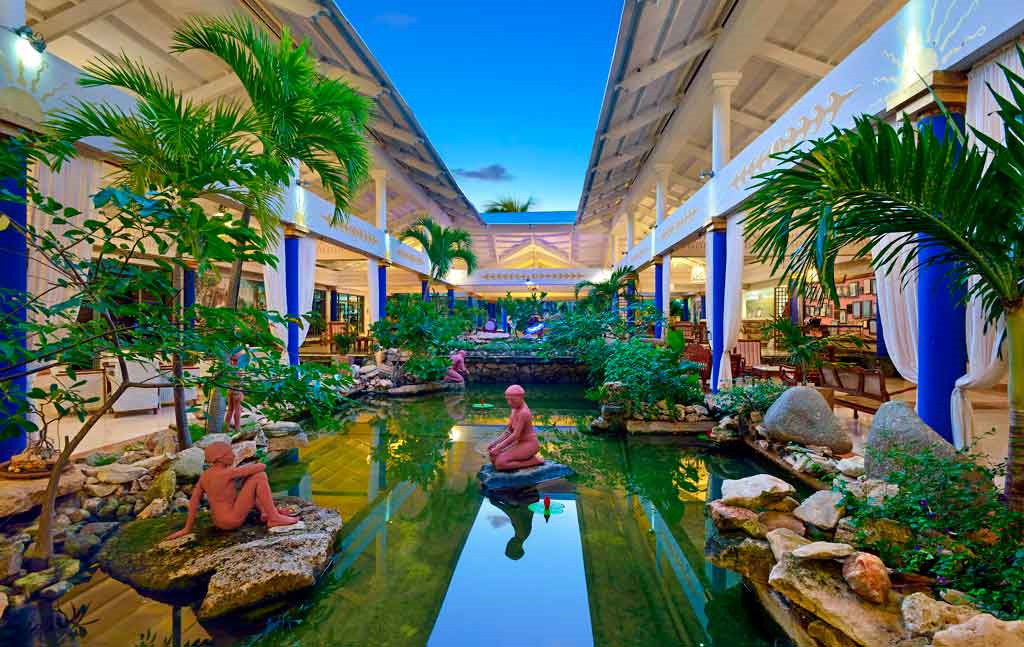 Paradisus_Río_de_Oro