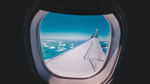 avión 580x326