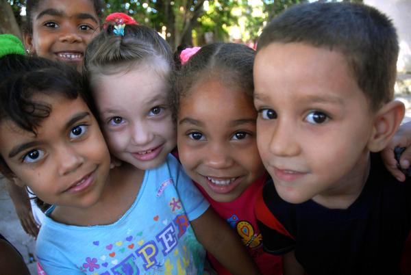 Niños cubanos