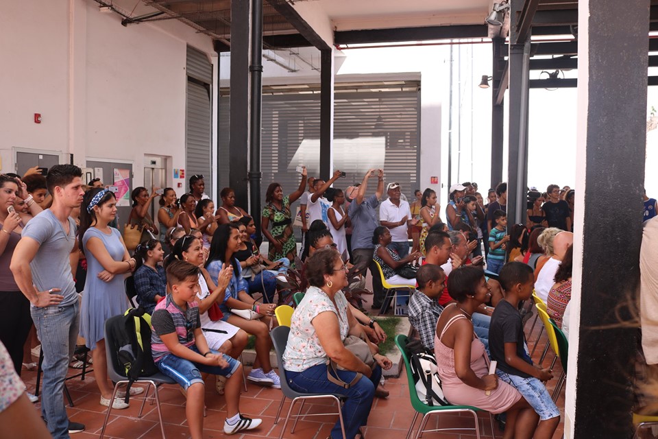 Premian a ganadores del concurso Jóvenes en el lente