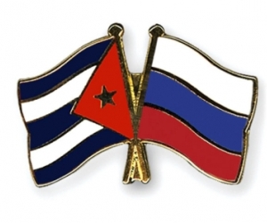 Banderas de Cuba y Rusia