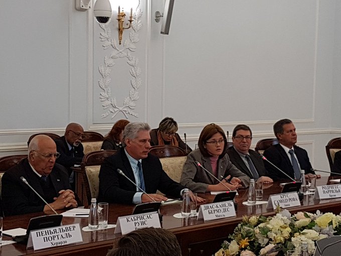 Presidente de Cuba se reúne con gobernador de San Petersburgo