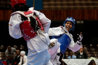 Una plata y tres bronces en Open de Taekwondo 