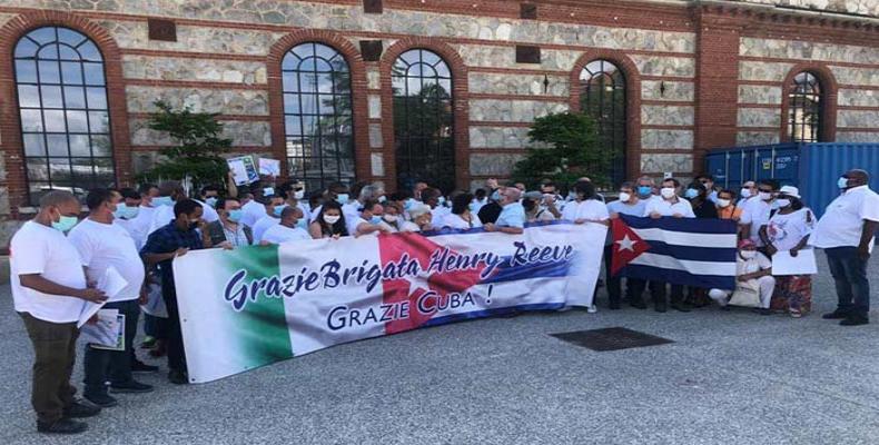  Colaboradores cubanos de la salud que apoyaron durante tres meses el enfrentamiento a la Covid-19 en Turín, Italia