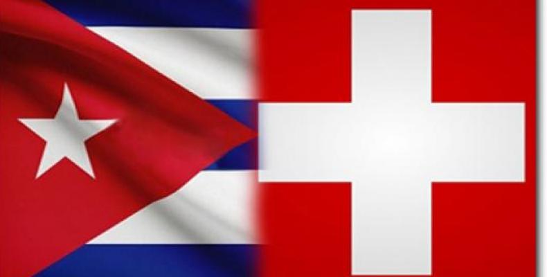 Banderas de Suiza y Cuba