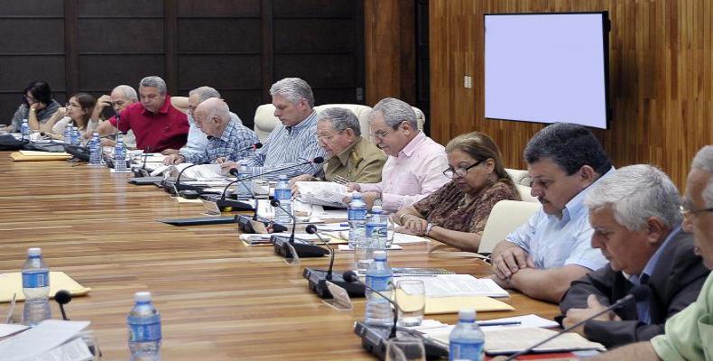 Avanza trabajo de comisión que elabora Anteproyecto de Constitución cubana