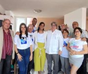 Noya y otros directivos del Instituto de Información y Comunicación Social de Cuba