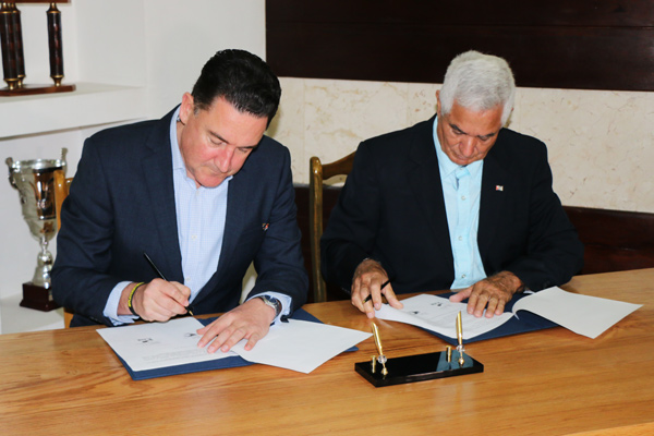 Acuerdan convenio de colaboración en Béisbol Cuba y Australia Acuerdan convenio de colaboración en Béisbol Cuba y Australia