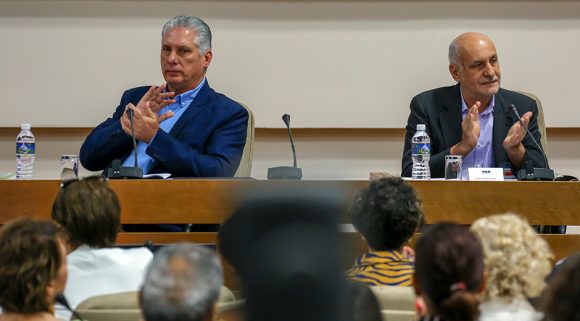 Asiste Miguel Díaz Canel, Presidente de la República a segunda sesión del XI Congreso de la UPEC. Fotos: Abel Padrón Padilla/ Cubadebate