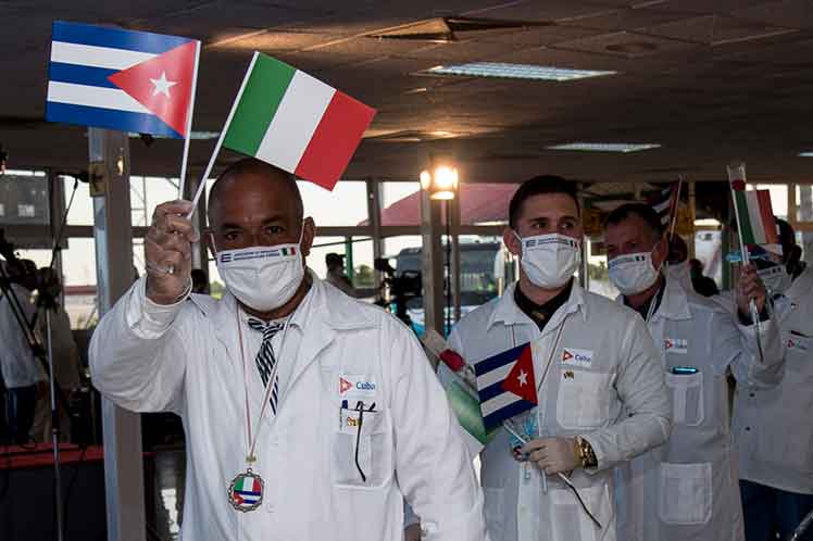 Médicos cubanos regresaron de Italia Médicos cubanos regresaron de Italia