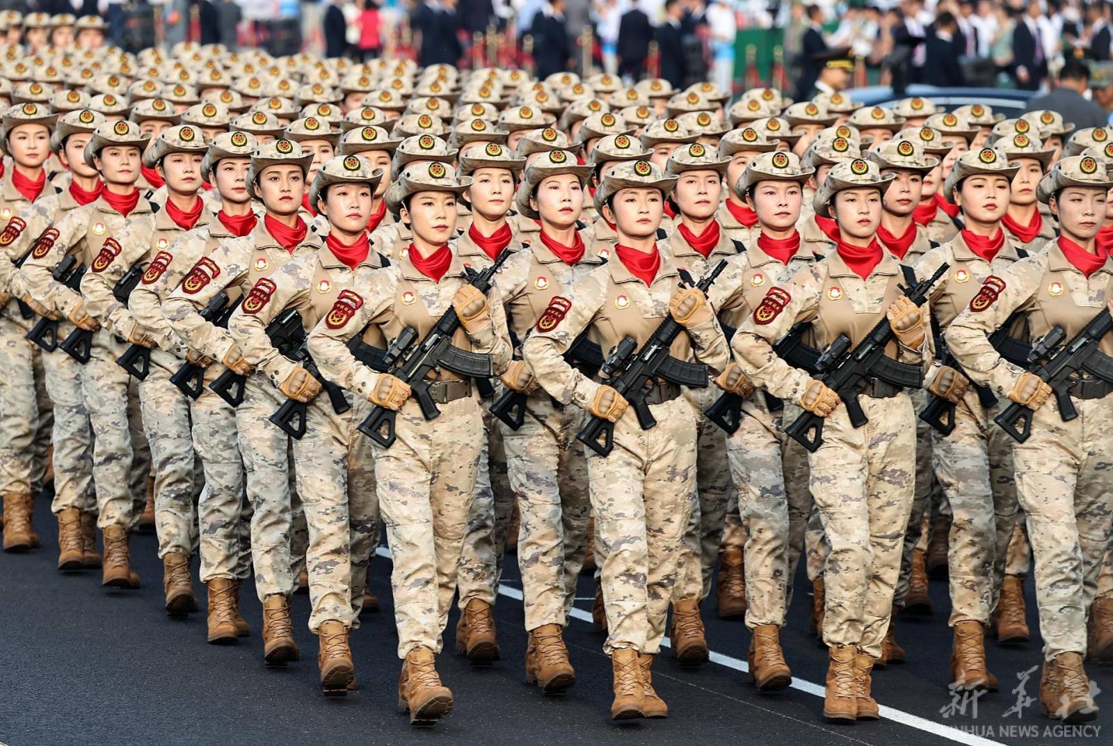 En la histórica plaza Tianamen, de Beijing, un desfile militar conmemoró este 3 de septiembre los 80 años de la victoria del pueblo chino contra la agresión japonesa en la guerra antifascista mundial. Foto: Xinhua. En la histórica plaza Tianamen, de Beijing, un desfile militar conmemoró este 3 de septiembre los 80 años de la victoria del pueblo chino contra la agresión japonesa en la guerra antifascista mundial. Foto: Xinhua.