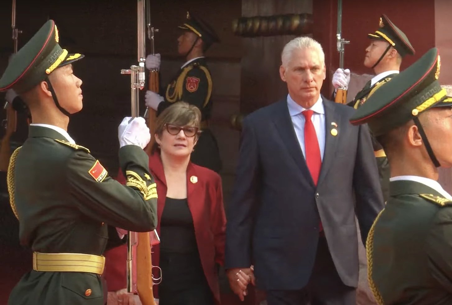 El presidente cubano, Miguel Díaz-Canel, asistió como invitado al desfile conmemorativo en China. Foto: Presidencia. El presidente cubano, Miguel Díaz-Canel, asistió como invitado al desfile conmemorativo en China. Foto: Presidencia.