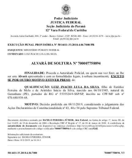 Documento firmado por el juez ordenando la inmediata libertad de Lula: