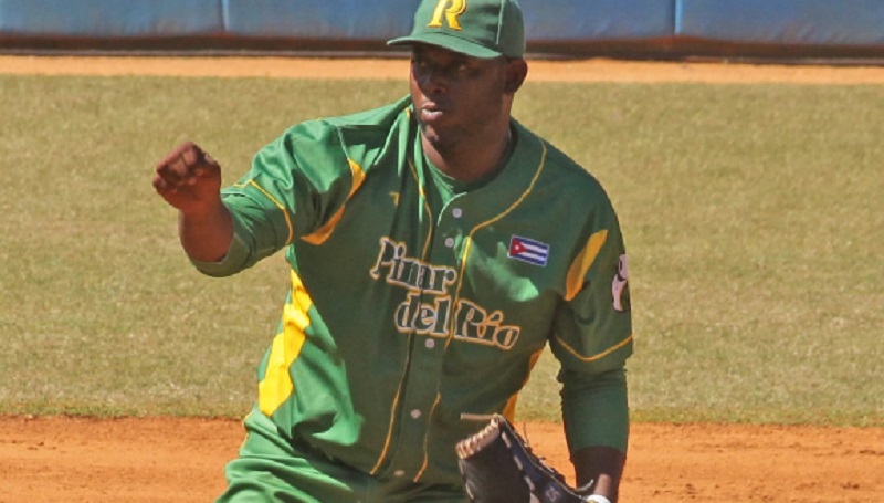 Pícher subirá al box con el corazón herido en final de béisbol cubano