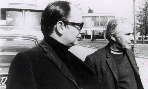 Alfredo Guevara junto a Santiago Álvarez. 