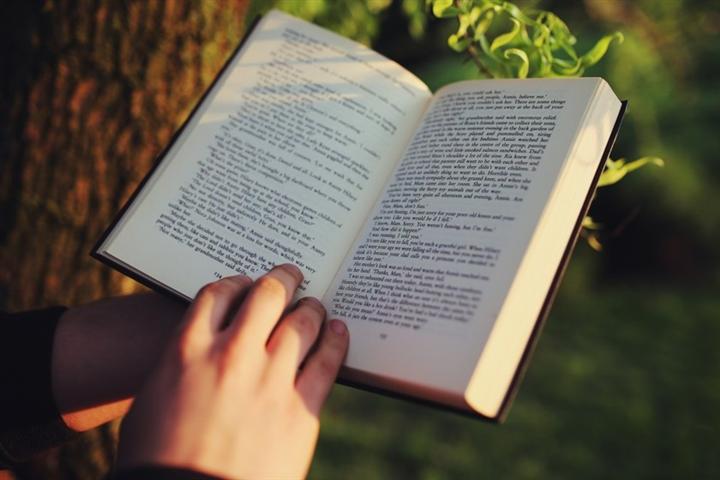 Espacio Sábado del libro celebra a institución editorial cubana