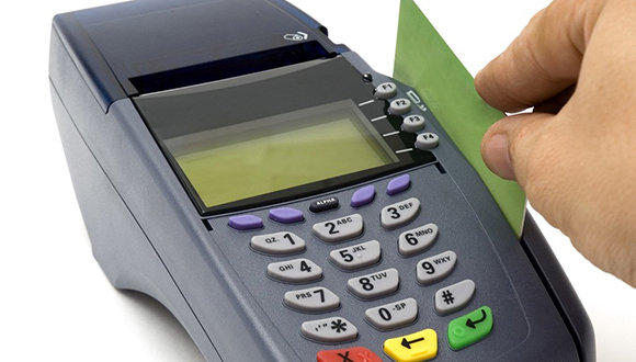 Bancos aplican bonificación por uso de tarjetas magnéticas