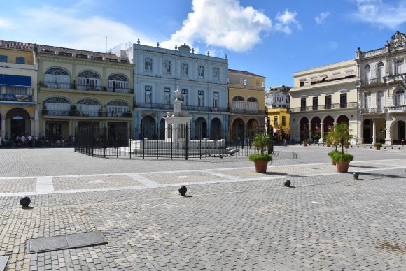 La Plaza Vieja en sus inicios se llamó Plaza Nueva y fue un barrio residencial de la burguesía criolla. Foto: Lili Chang