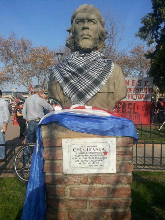 Busto del Che en Argentina