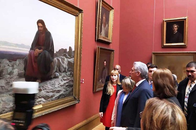 El presidente de Cuba visitó en Moscú la Galería Tretiakov