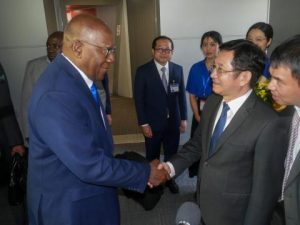 El vicepresidente cubano Salvador Valdés Mesa se encuentra de visita en Vietnam. Foto: Cubaminrex El vicepresidente cubano Salvador Valdés Mesa se encuentra de visita en Vietnam. Foto: Cubaminrex