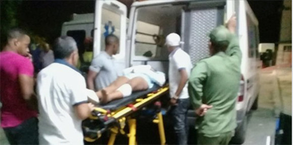 Uno de los heridos durante el traslado al hospital. Foto: Facebook de Ricardo Gómez.