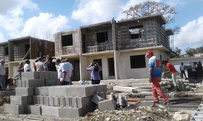 Evaluó presidente cubano marcha del programa nacional de la vivienda Evaluó presidente cubano marcha del programa nacional de la vivienda