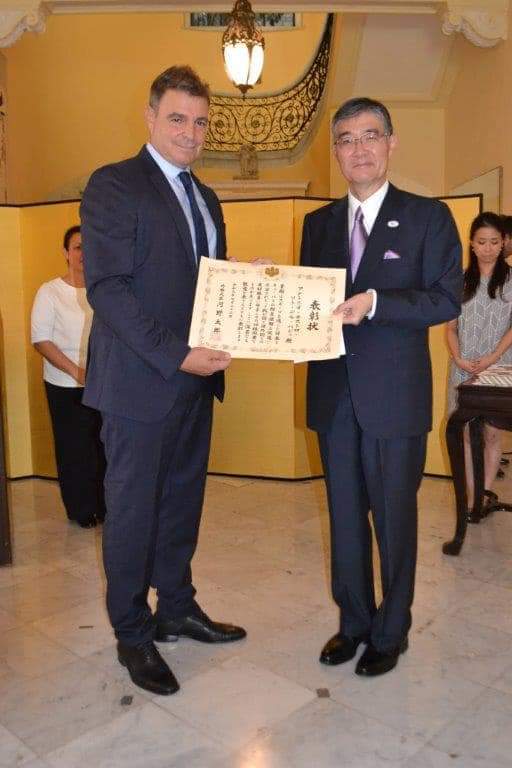 Canciller japonés reconoce a dos personalidades cubanas Canciller japonés reconoce a dos personalidades cubanas