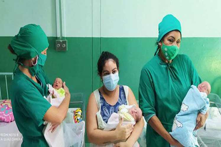 Cuba: Nacen trillizas por fertilización in vitro en Cienfuegos