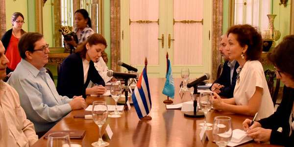 Dialogan en La Habana canciller cubano y directora general de la Unesco