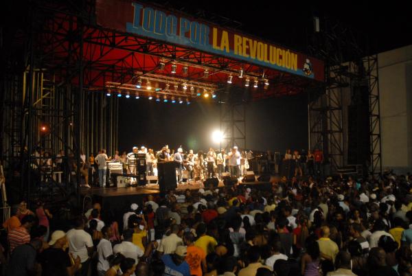 La Tribuna ha acogido desde su fundación, el 3 de abril de 2000, actos políticos, numerosas ceremonias, galas y presentaciones de prestigiosos artistas. Foto: Cubadebate/Archivo.