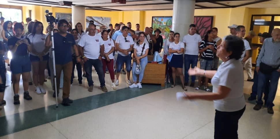 Acto de inauguración y bienvenida del Concurso de Fotografía ¨Naturaleza Digital 2025