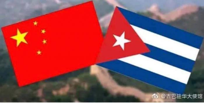 banderas de Cuba y China