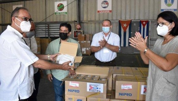 Recibe Cuba donación de jeringuillas desde Panamá
