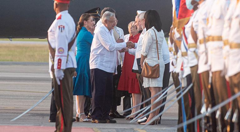 Llegada de AMLO a Cuba