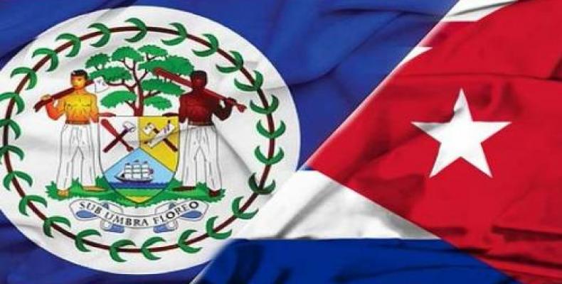 Banderas de Cuba y Belice