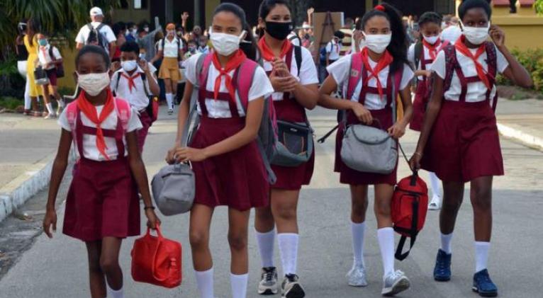 El retorno a las aulas y el uniforme escolar