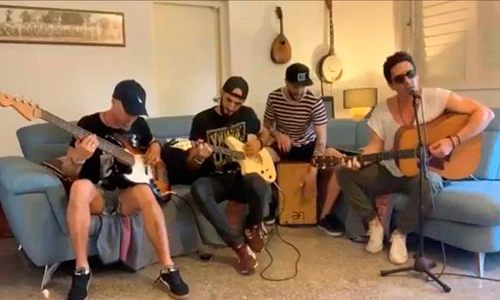En estos momentos, luego de la suspensión de actividades culturales en Cuba debido al peligro de la COVID-19, los músicos cubanos buscan alternativas para llevar su arte a todos los rincones de la Isla En estos momentos, luego de la suspensión de actividades culturales en Cuba debido al peligro de la COVID-19, los músicos cubanos buscan alternativas para llevar su arte a todos los rincones de la Isla