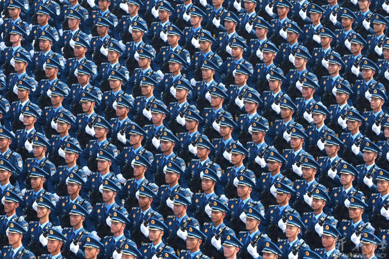 En la histórica plaza Tianamen, de Beijing, un desfile militar conmemoró este 3 de septiembre los 80 años de la victoria del pueblo chino contra la agresión japonesa en la guerra antifascista mundial. Foto: Xinhua. En la histórica plaza Tianamen, de Beijing, un desfile militar conmemoró este 3 de septiembre los 80 años de la victoria del pueblo chino contra la agresión japonesa en la guerra antifascista mundial. Foto: Xinhua.