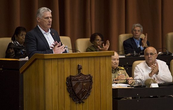 Miguel Díaz-Canel Bermúdez, presidente de la República de Cuba. Foto: Irene Pérez/ Cubadebate. Miguel Díaz-Canel Bermúdez, presidente de la República de Cuba. Foto: Irene Pérez/ Cubadebate.
