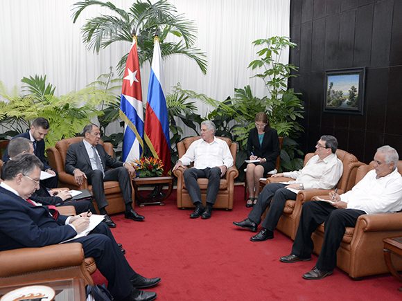 MCuba y Rusia comparten históricos lazos de amistad. Foto: Estudios Revolución. MCuba y Rusia comparten históricos lazos de amistad. Foto: Estudios Revolución.
