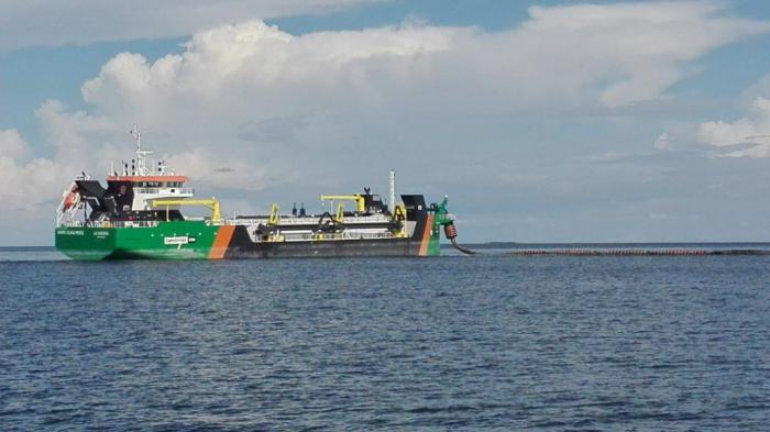 Prueban en Cuba moderna draga para vertimientos artificiales de arena