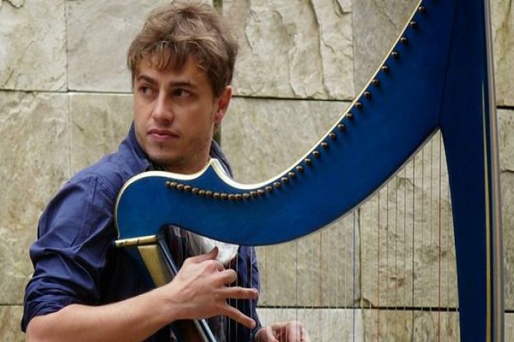 cantante gallego Roi Casal cantante gallego Roi Casal