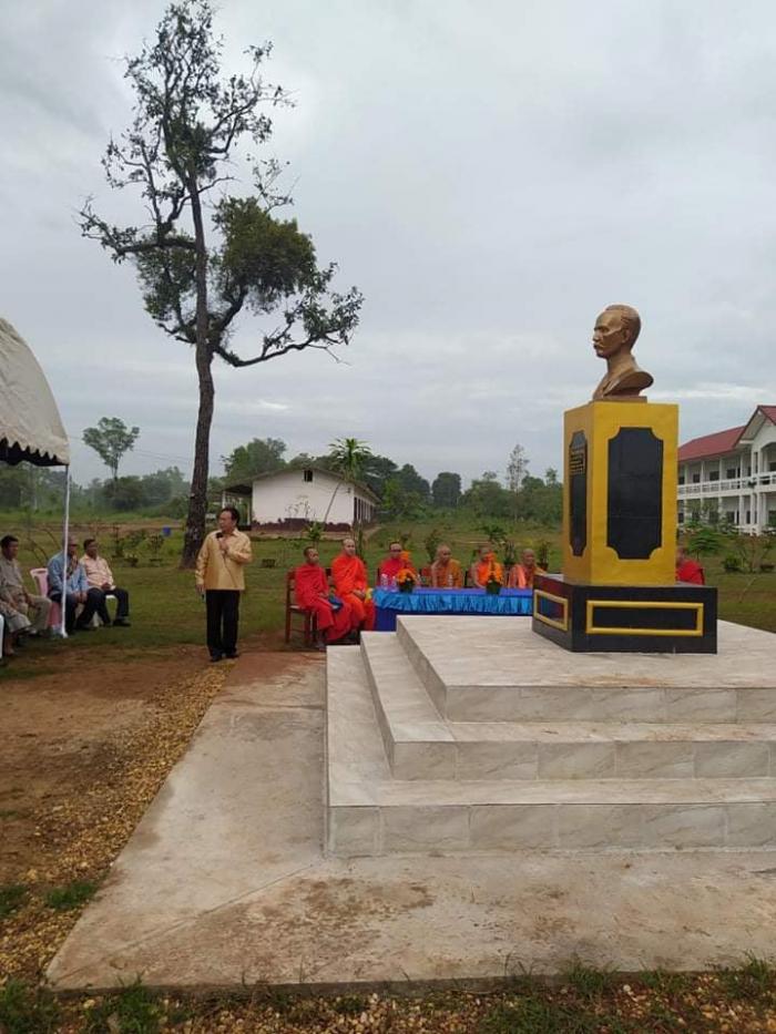 Fundan escuelas dedicadas a la amistad Laos-Cuba y ponen el primer busto de Martí en ese país / Foto: Cubaminrex