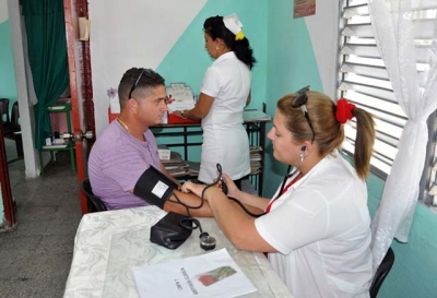 Un país pequeño de hazañas grandes Un país pequeño de hazañas grandes