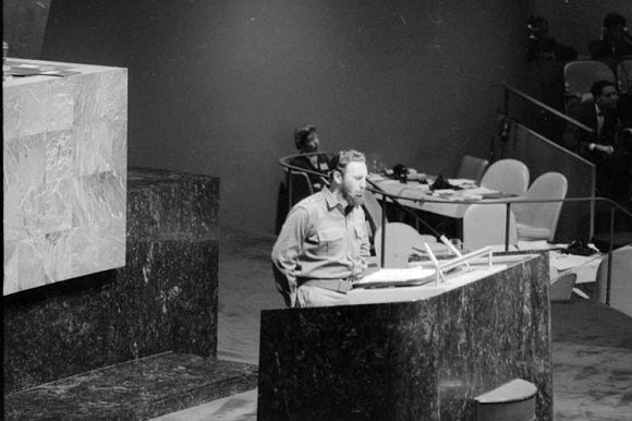 Pronuncia su histórico discurso durante el XV Período de Sesiones de la Asamblea General de la ONU. Foto: Prensa Latina