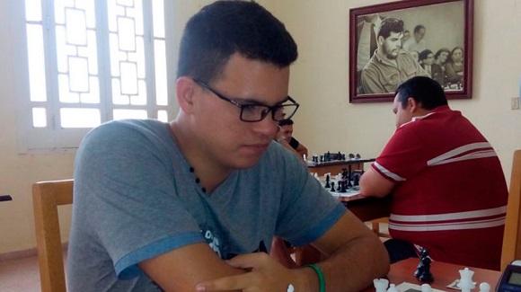 Luis Ernesto Quesada Pérez (2 491), Gran Maestro del ajedrez cubano