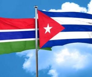 Banderas de Cuba y Gambia