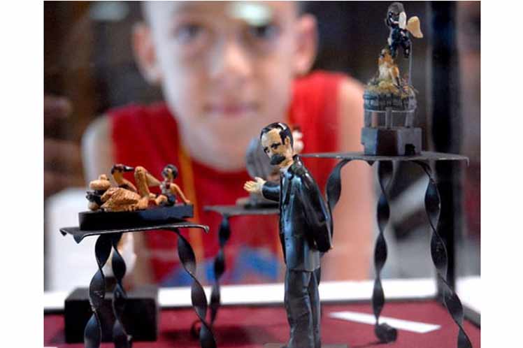 miniaturas de José Martí miniaturas de José Martí