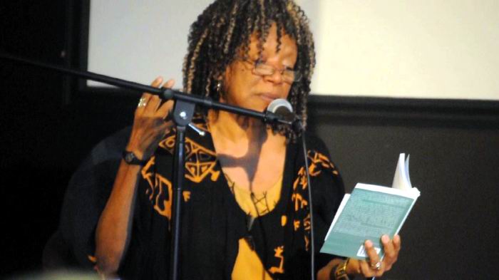 La ciudad teñida de esperanza, encuentro poético con Nancy Morejón